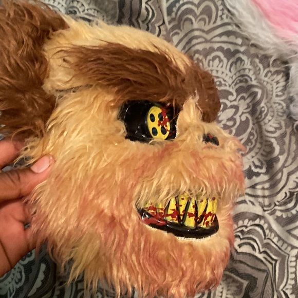 Mask - Picture 2 of 4